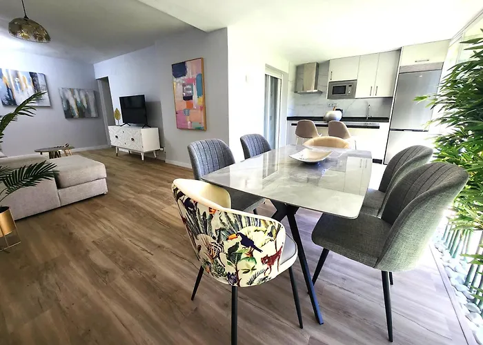 Ansa Beach Apartment - Cabopino, Marbella - Garden Level